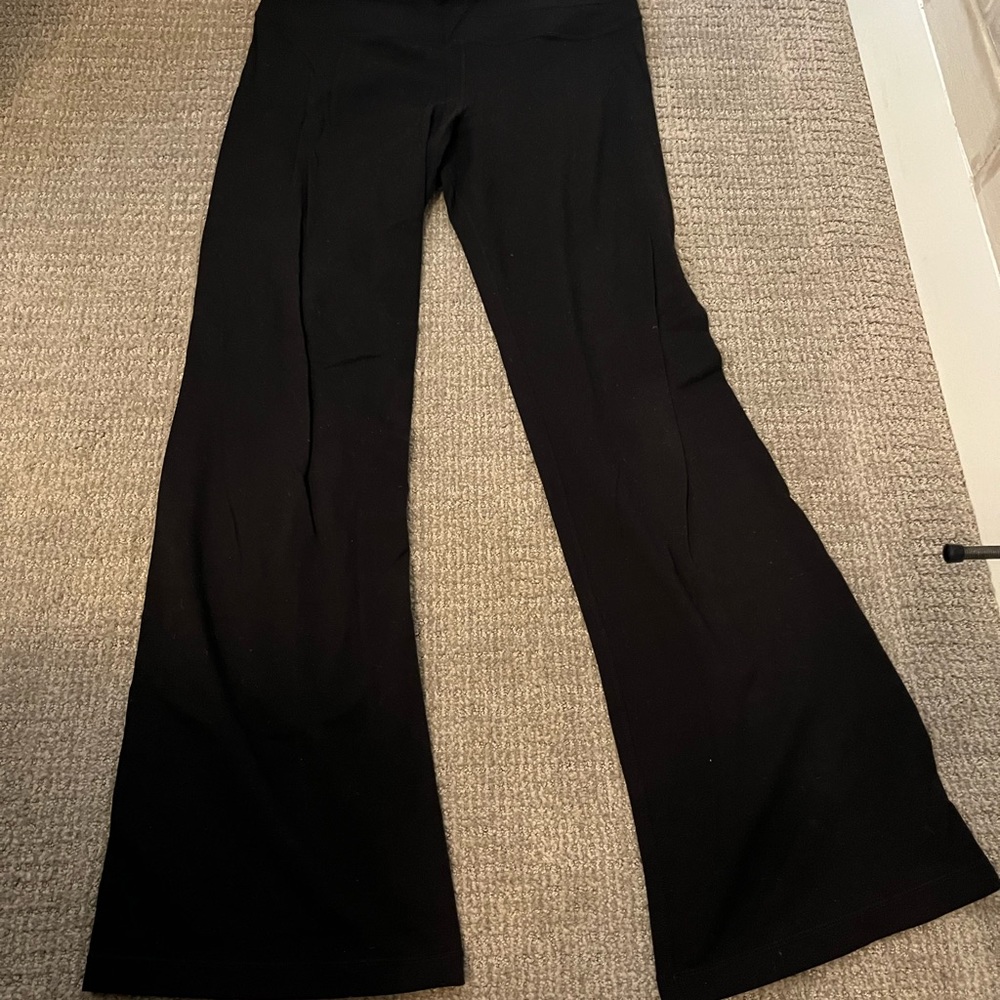 Black flared Lululemon pants